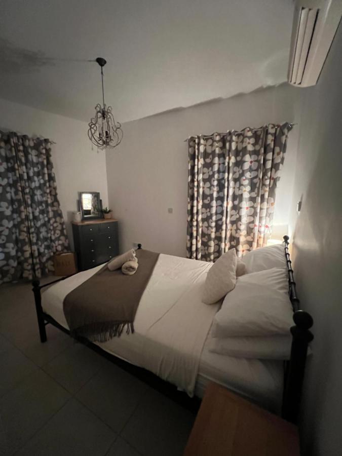 Hillview Apartment Peyia Exterior photo